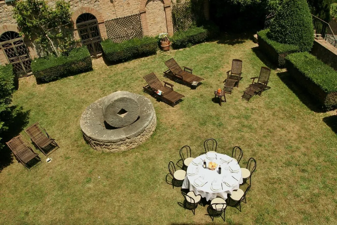 **** Bed & Breakfast Bed and Breakfast Castello di Sovicille - Residenza d'Epoca Italia