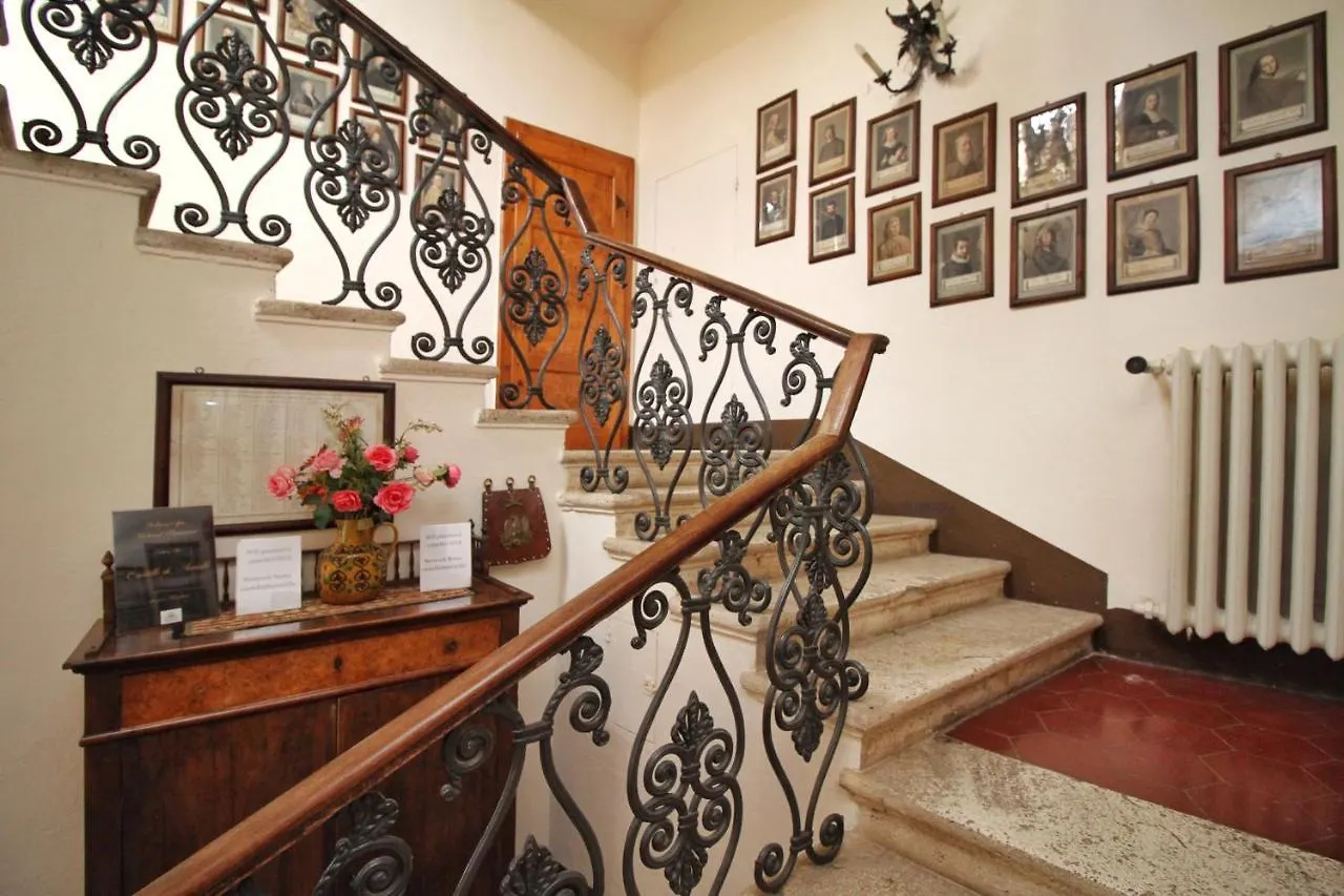 Castello Di Sovicille - Residenza D'Epoca Bed & Breakfast
