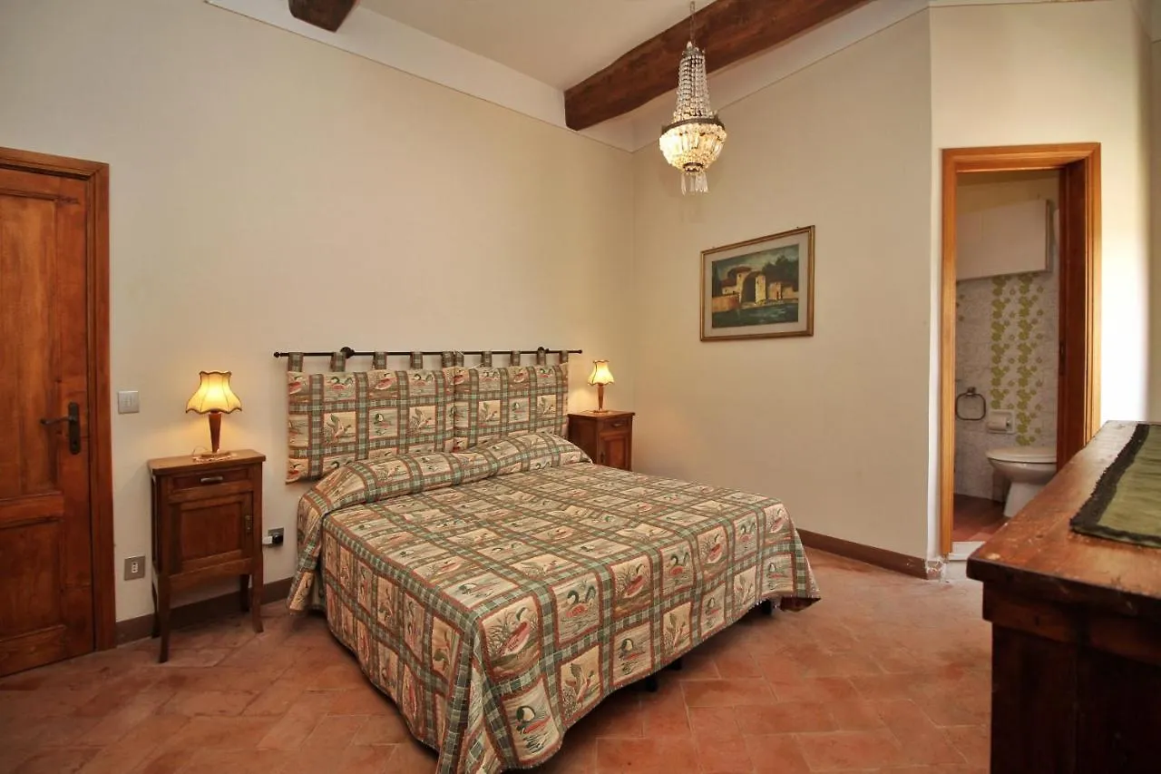 Castello Di Sovicille - Residenza D'Epoca Bed & Breakfast 4*,