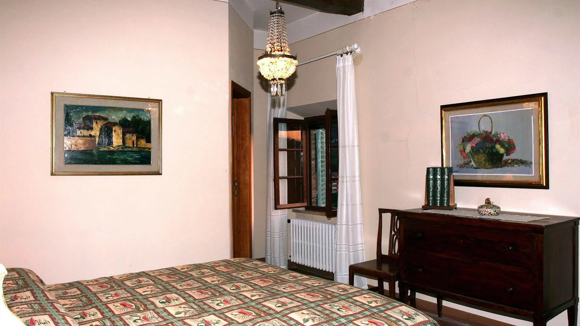 Castello Di Sovicille - Residenza D'Epoca Bed & Breakfast 4*,