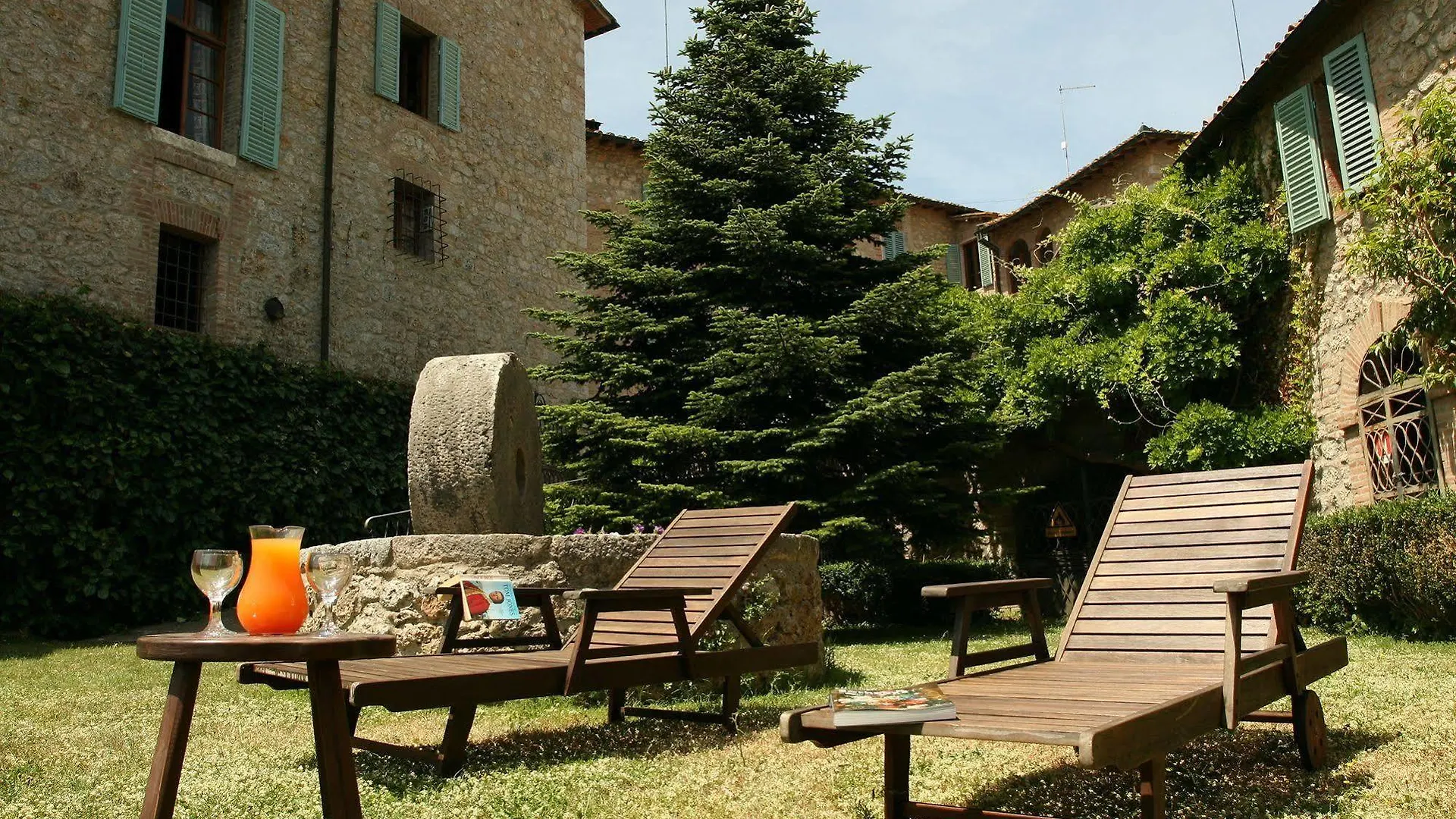 Castello Di Sovicille - Residenza D'Epoca Bed & Breakfast